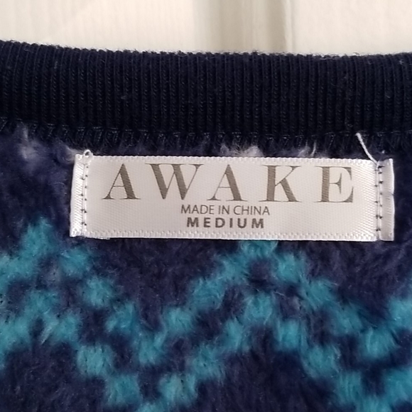 Juniors Winter Fleece Top With Snowmen & Ribbons - Picture 3 of 3